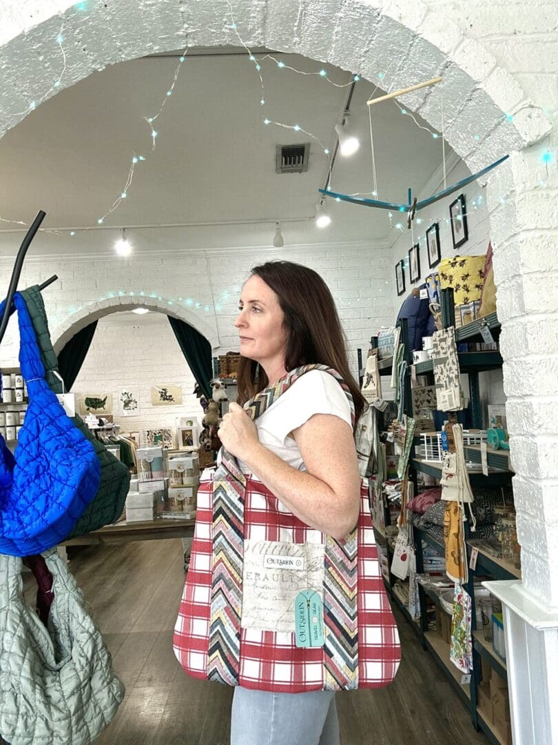 The OUTsideIN Commuter Bag - Image 3