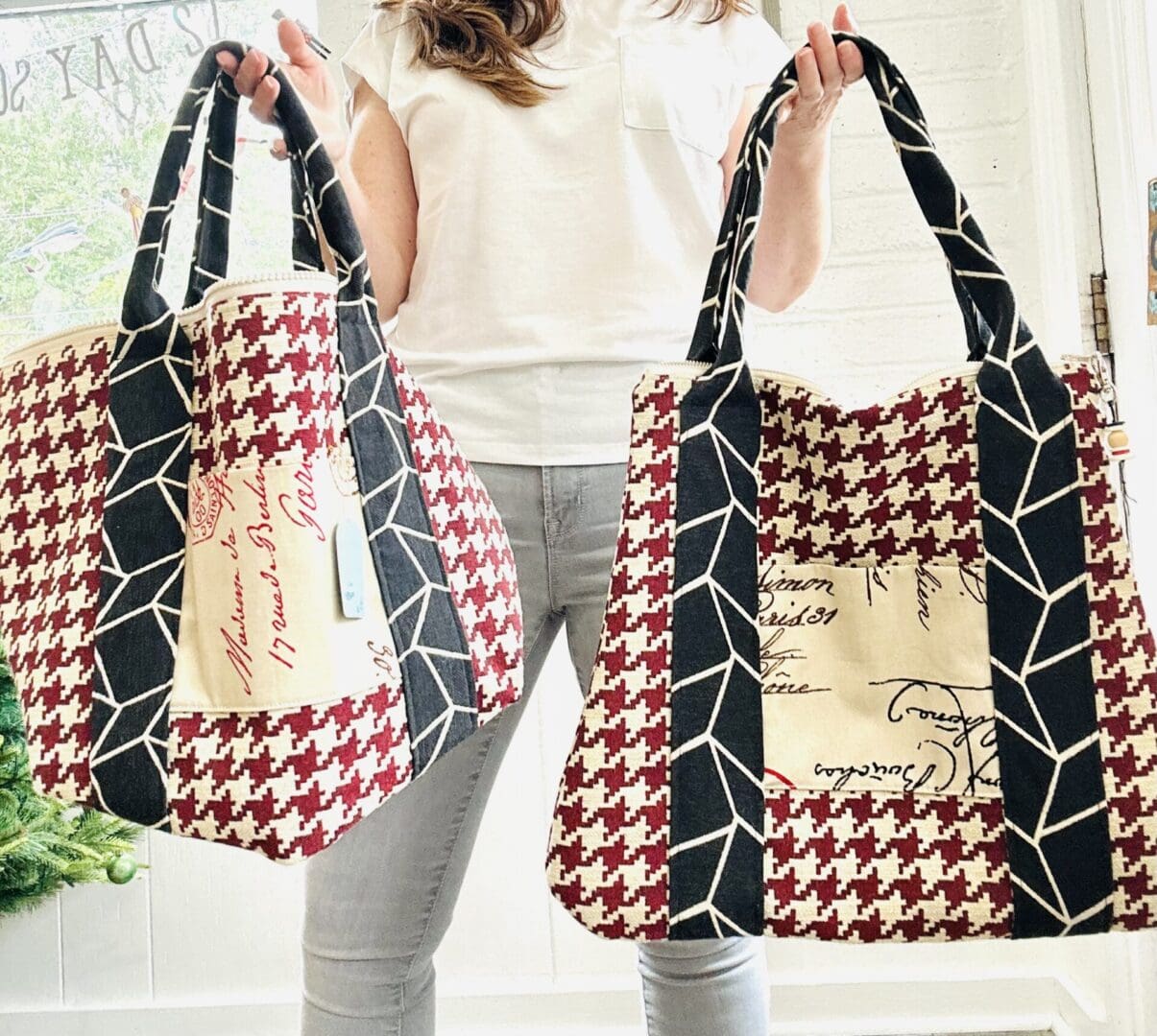 The OUTsideIN Commuter Bag - Image 6
