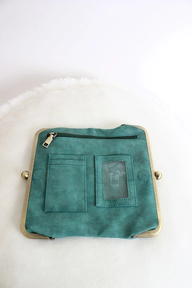 Kiss Lock Clutch Bag - Image 4