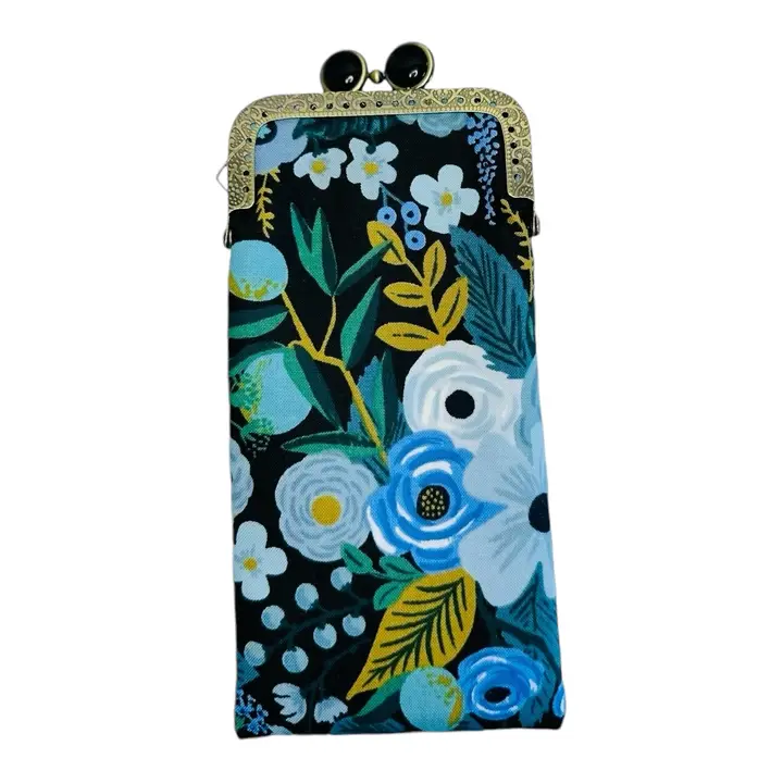 Kiki & Syds Eyeglass Case - Image 6