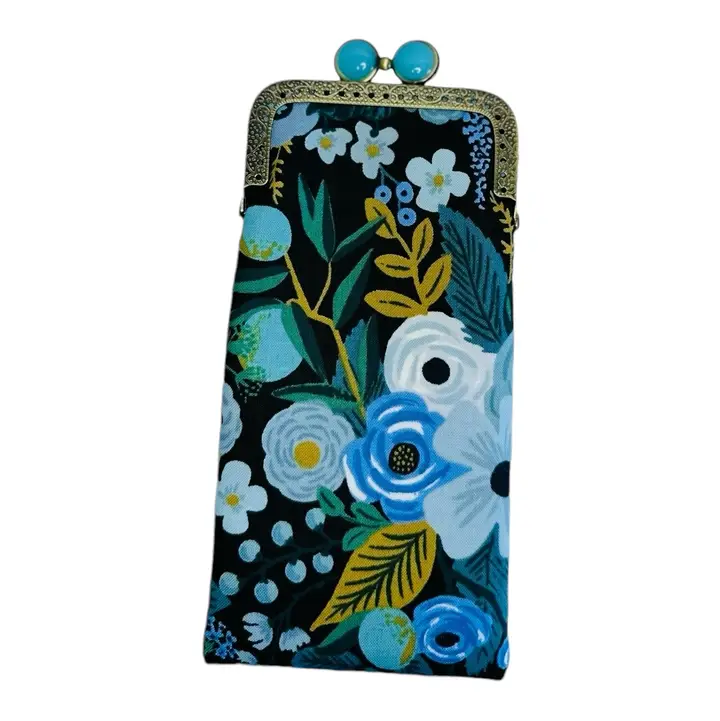 Kiki & Syds Eyeglass Case - Image 7